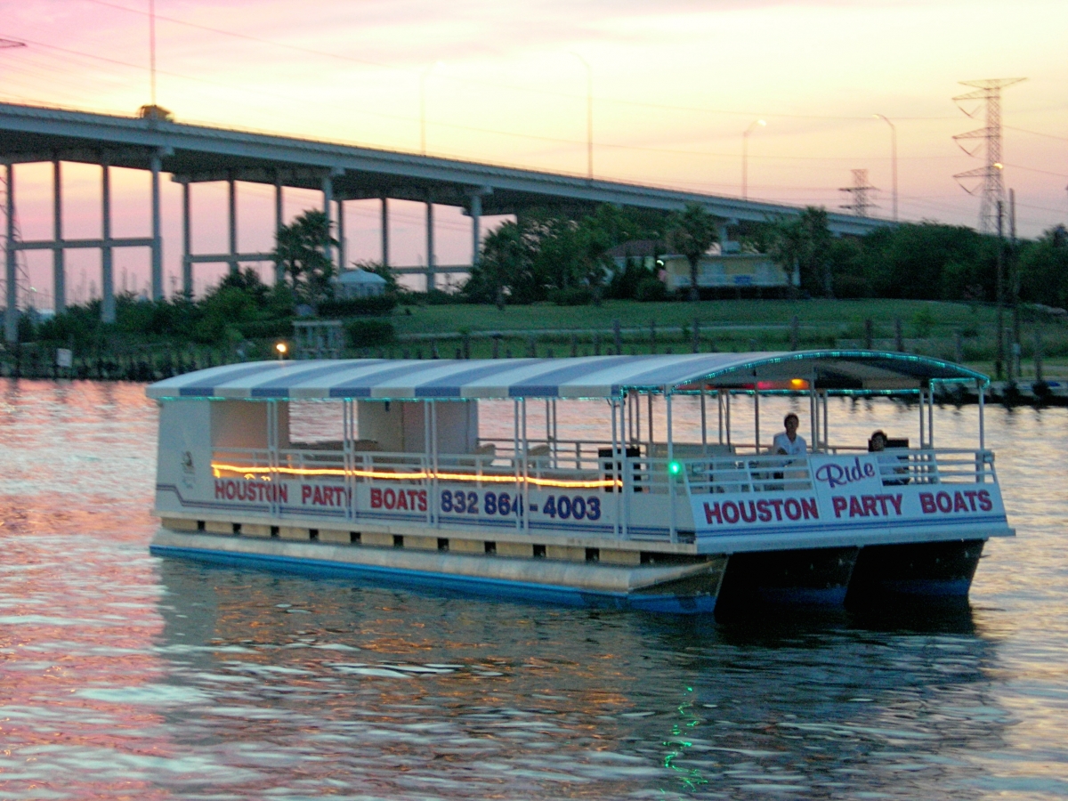 houston party boat cruise